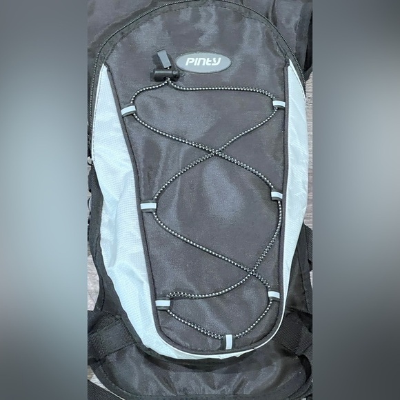 BLACK Pinty Hydration Backpack Pack with 2L Water Bladder for One Day Outdoor - Picture 3 of 14